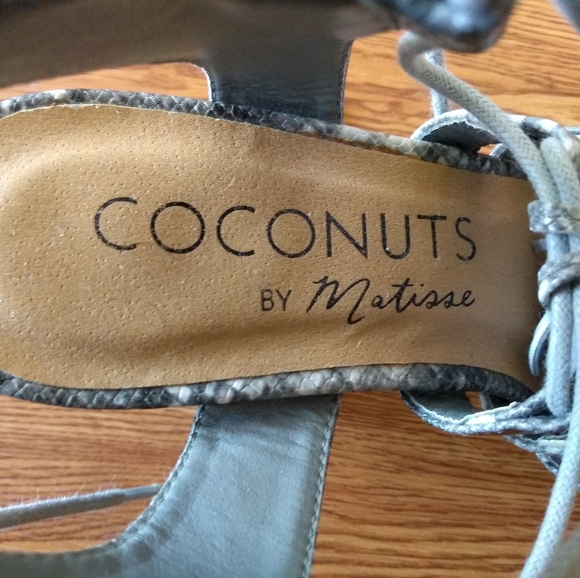 Sandals - Picture 6 of 6